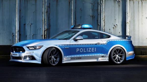 Автопарк немецких патрульных пополнился «заряженным» Ford Mustang (ФОТО)