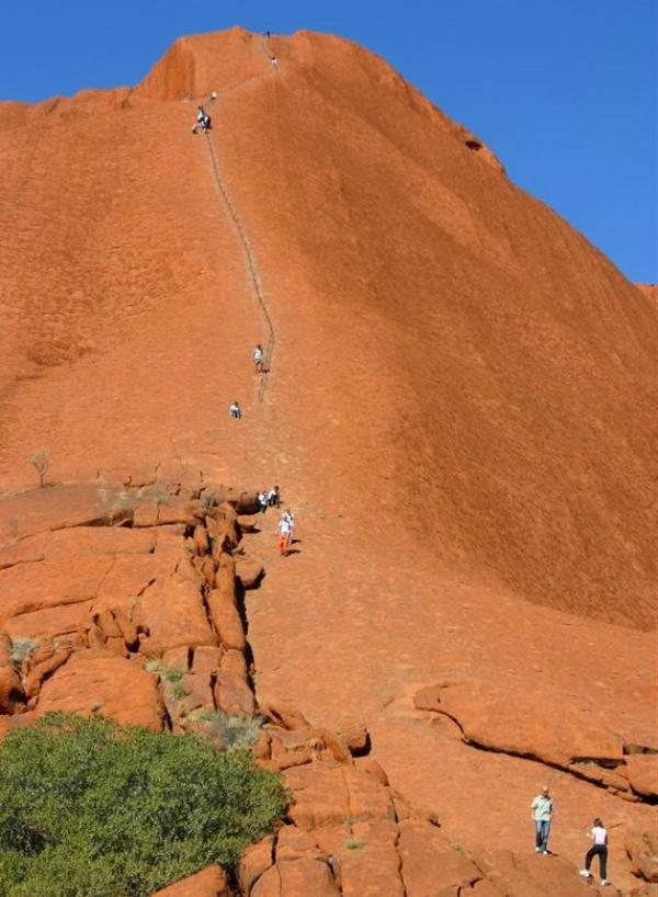 Чудо природы: самый большой каменный монолит в мире (ФОТО)