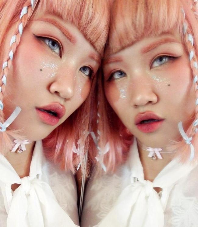 Веснушки из блесток – новый тренд среди безумных модниц Instagram (ФОТО)