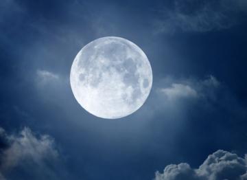 Появилась новая гипотеза происхождения Луны