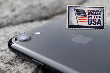 Компания Foxconn готова производить iPhone в США