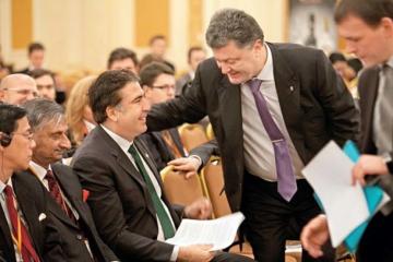 Саакашвили раскритиковал работу президента Порошенко