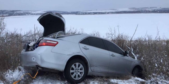 Авто с Надеждой Савченко попало в аварию (ФОТО)