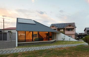 В форме веера: в Японии появился очередной необычный жилой дом (ФОТО)