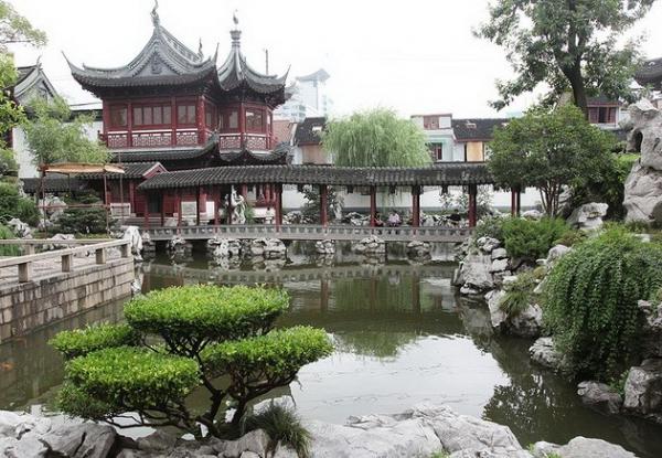 Прекрасный образец классической китайской архитектуры: сад Радости в Шанхае (ФОТО)