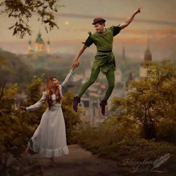 Звезды шоу-бизнеса превратились в сказочных героев (ФОТО)