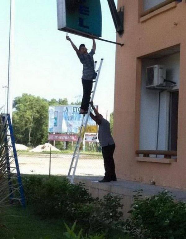 Долой безопасность: бесстрашные люди веселят пользователей Сети (ФОТО)