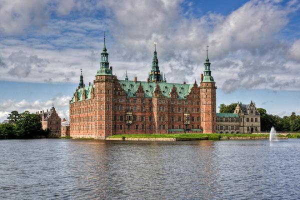 Воплощение могущества и величия: резиденция королей в Дании (ФОТО)