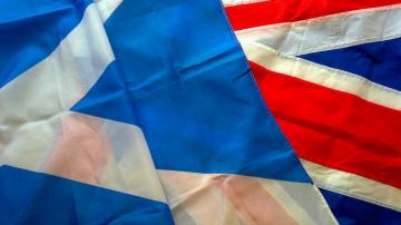 Шотландия намерена остаться в общем рынке ЕС или выйти из состава Соединенного Королевства
