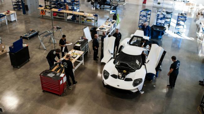 Первые экземпляры суперкара Ford GT уже скоро приедут к своим владельцам (ФОТО)