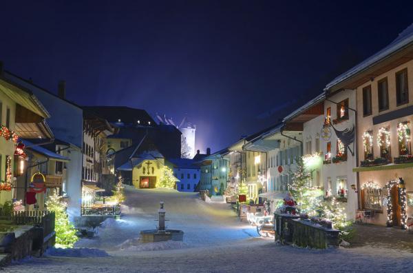 Рождественские снимки с разных уголков Европы (ФОТО)