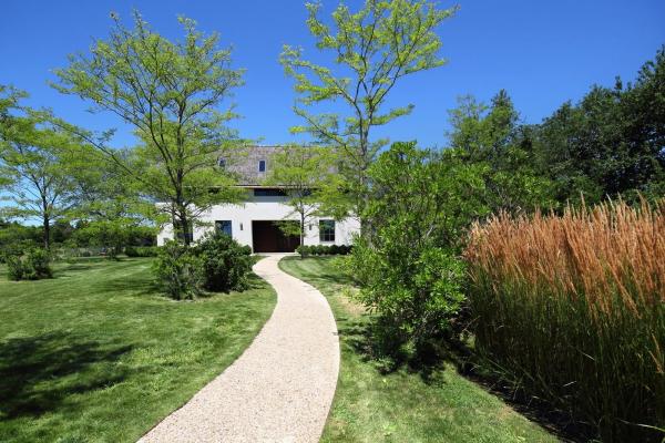 Сочетание уюта и строгости: просторная резиденция в американском штате Нью-Йорк (ФОТО)