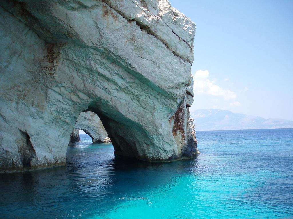 Голубые пещеры Закинфа - одно их красивейших мест на Земле (ФОТО)