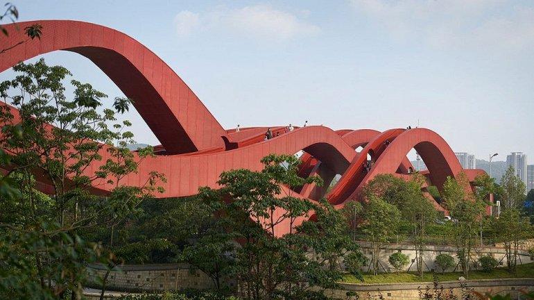 Узел Удачи - оригинальный мост над рекой Короля Драконов в Китае (ФОТО)