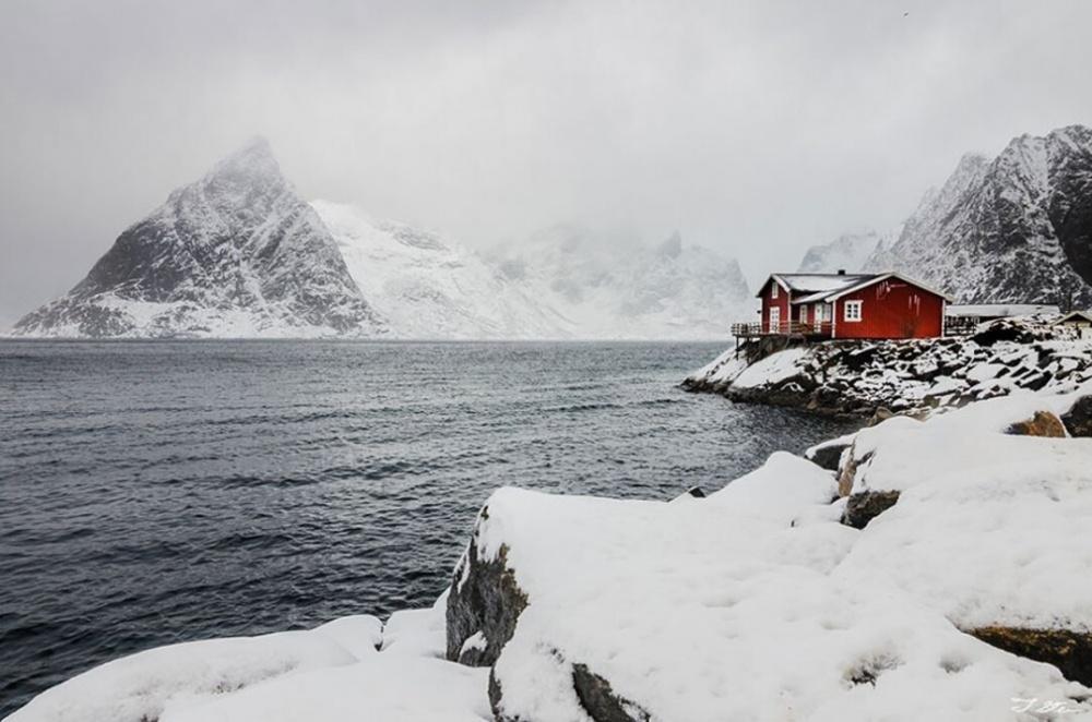 12 домов на краю света, в которые так и хочется сбежать зимой (ФОТО)