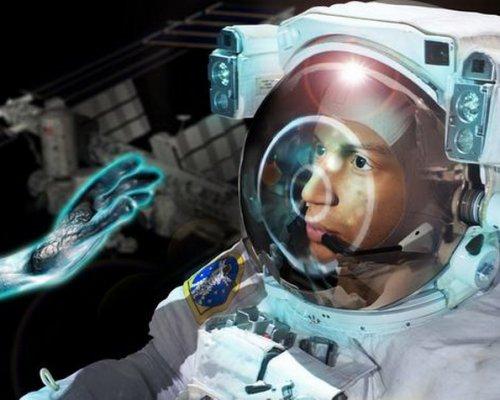 Уфологи показали, как космонавты МКС прячут пришельцев (ФОТО)