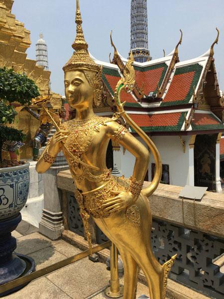 Королевский дворец: поражающая своим великолепием главная достопримечательность Бангкока (ФОТО)
