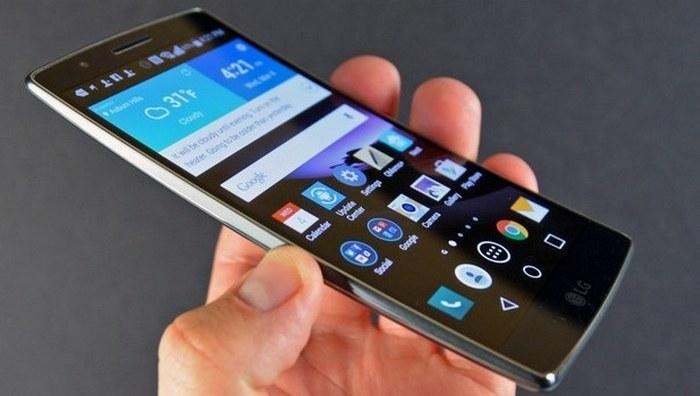 Великолепная семерка: Самые ожидаемые смартфоны 2017 года (ФОТО)