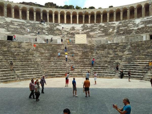 Вечный Аспендос - древний греко-римский город в Турции (ФОТО)