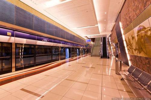 Идеальное метро Дубаи: взгляд изнутри (ФОТО)