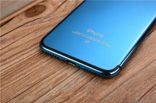 В Сети появились снимки  iPhone 7 в цвете Blue Shade (ФОТО)