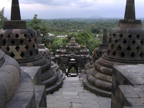 Архитектура древности: как выглядит один из крупнейших буддийских памятников на Земле (ФОТО)