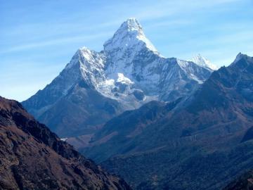 Джомолунгма – высочайшая вершина мира (ФОТО)