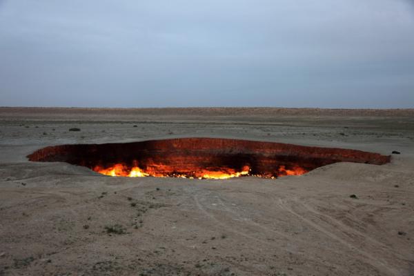 “Дверь в преисподнюю”: уникальная природная достопримечательность Туркменистана (ФОТО)