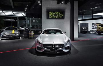 Mercedes открыл первый эксклюзивный салон AMG