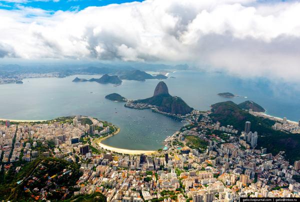 Вояж в Южную Америку: Рио-де-Жанейро с высоты: от фавел до статуи Христа (ФОТО)