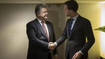 Премьер Нидерландов поддержал введение "безвиза" с Украиной