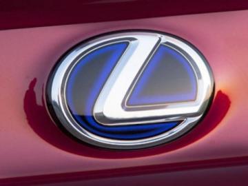 Разработчики представили новый Lexus LS