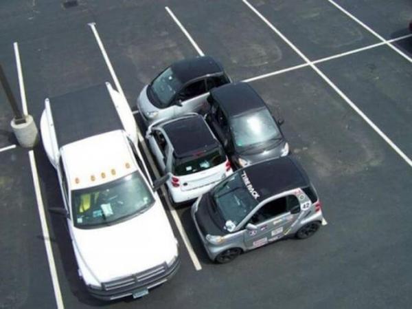 10 жестких наказаний за неправильную парковку (ФОТО)