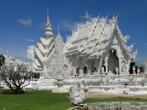 Экзотическая Азия: самый красивый буддийский храм Таиланда (ФОТО)