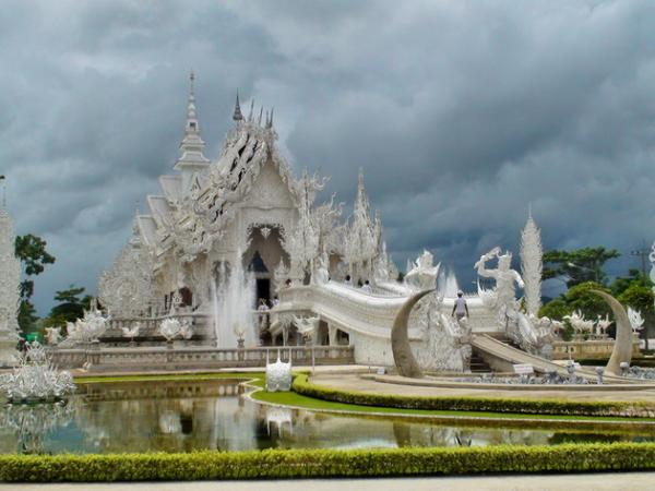 Экзотическая Азия: самый красивый буддийский храм Таиланда (ФОТО)
