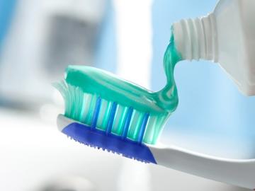 Тревожное открытие: Зубная паста провоцирует развитие рака