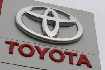 Обновленная Toyota Supra проходит зимние тесты (ФОТО)
