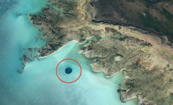 В Атлантическом океане обнаружили подводную базу инопланетян (ФОТО)