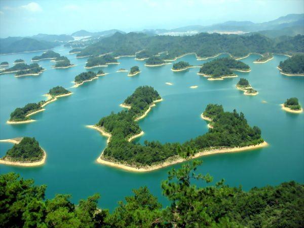 Озеро тысячи островов, на дне которого покоятся старинные города (ФОТО)