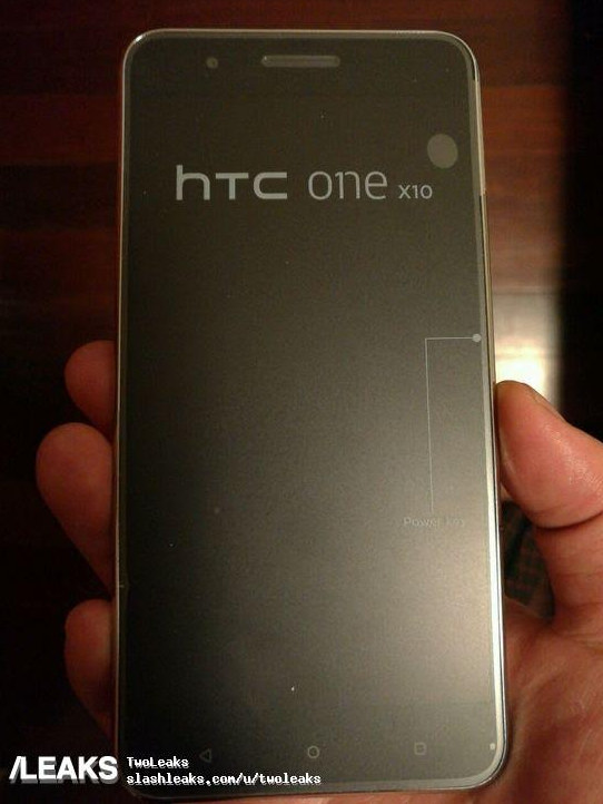 Новый смартфон HTC засветился в Сети (ФОТО)