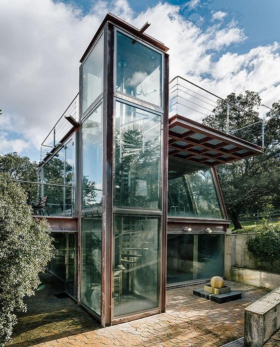 Идеальное жилище на природе: дом со стеклянными стенами в Испании (ФОТО)