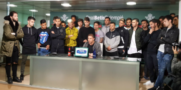 Игроки «Бетиса» поддержали форварда сборной Украины (ВИДЕО)