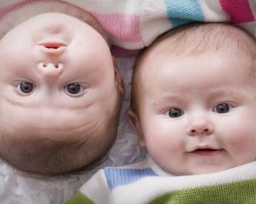 Ученые узнали, почему близнецы живут дольше других 