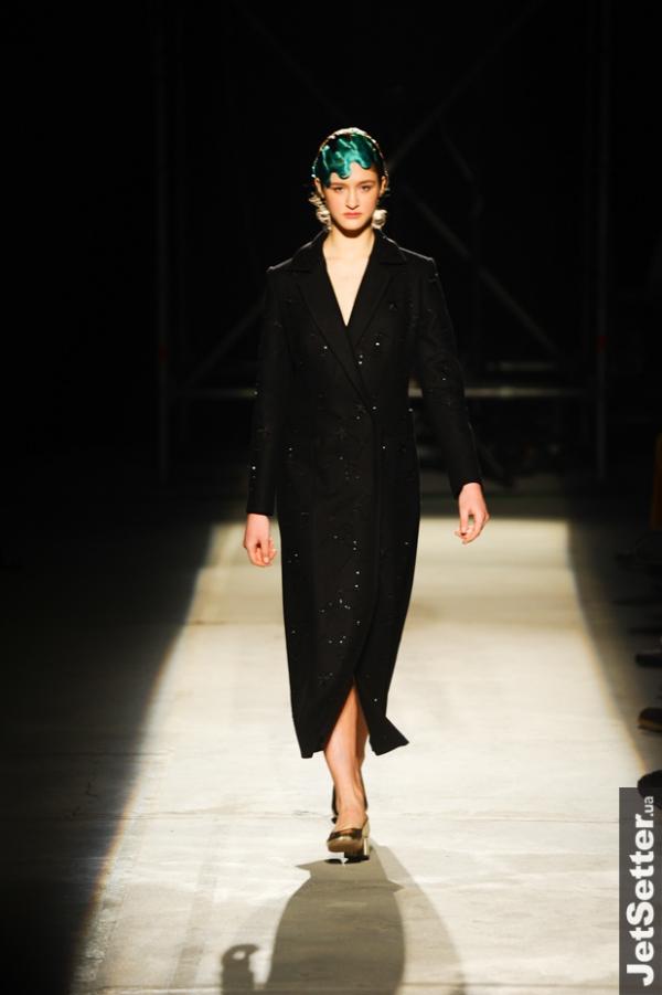 Черная женственность от молодого дизайнера Артема Климчука (ФОТО)
