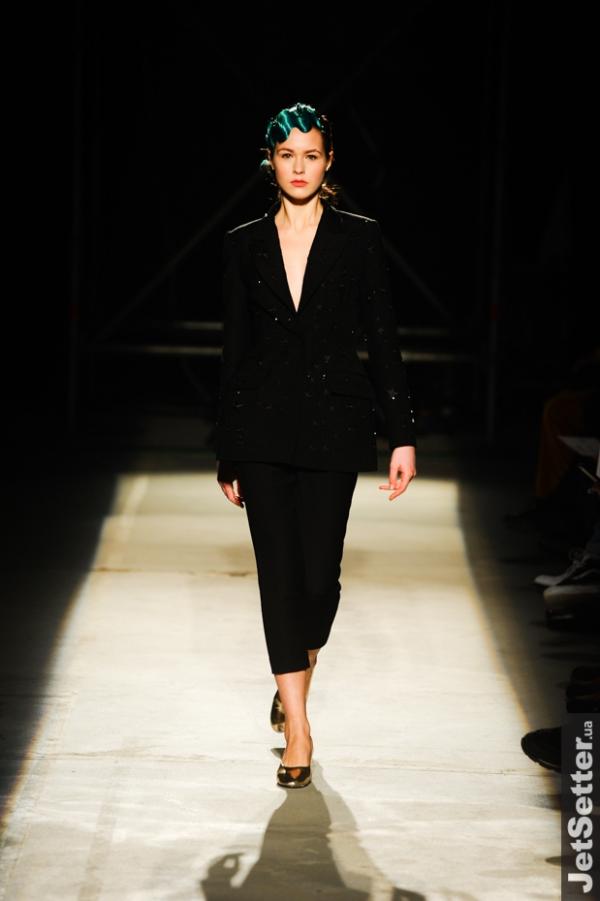 Черная женственность от молодого дизайнера Артема Климчука (ФОТО)