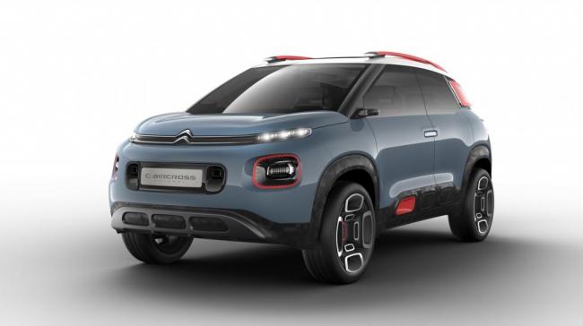 В Сети появились снимки Citroen C-Aircross (ФОТО)