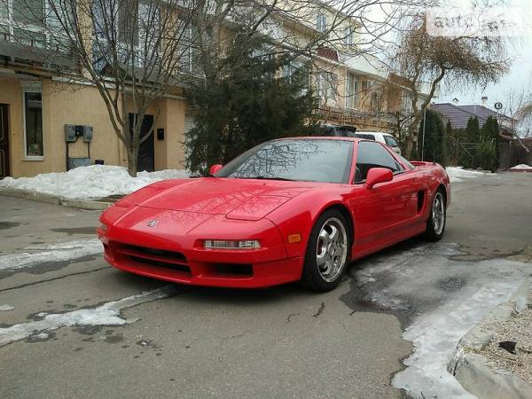 В Украине выставили на продажу экзотический спортивный автомобиль (ФОТО)