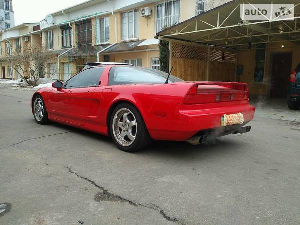 В Украине выставили на продажу экзотический спортивный автомобиль (ФОТО)