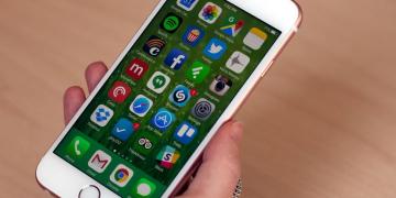 Корпорация Apple отзывает из продажи iPhone 6s