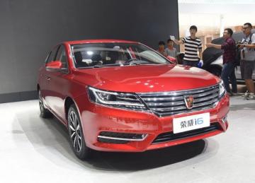 В Китае стартуют продажи флагманского седана Roewe i6
